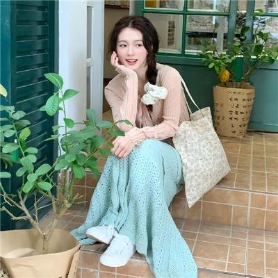 滕达伯里 封面
